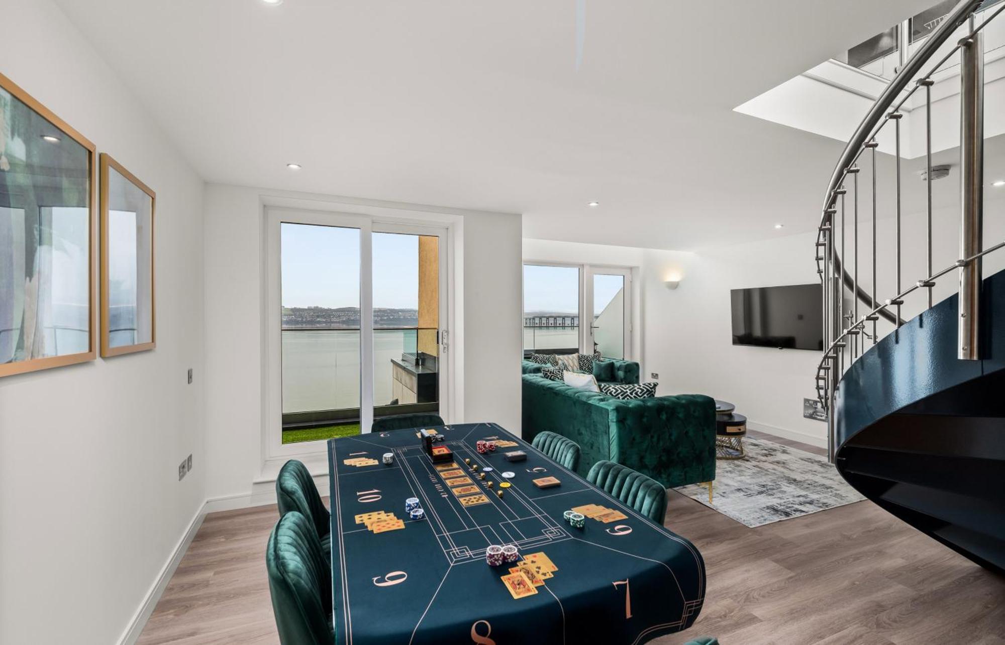 Luxe Riverside Duplex Penthouse, Amazing Views With 2 X Balcony, 3 X King Bedrooms, 2 X Bathrooms, Fully Equipped, River And City Views, Poker Table Plus Games, Free Parking, 10 Min To Uni And 5 Mins To Supermarket, Car Hire Available Poa Dundee Exterior foto