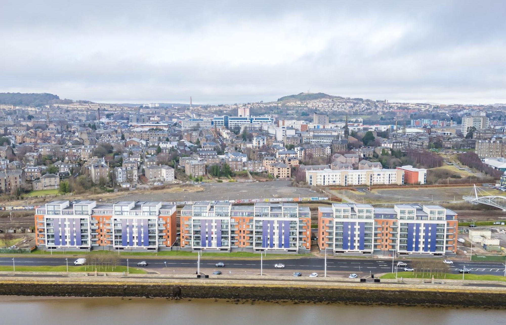 Luxe Riverside Duplex Penthouse, Amazing Views With 2 X Balcony, 3 X King Bedrooms, 2 X Bathrooms, Fully Equipped, River And City Views, Poker Table Plus Games, Free Parking, 10 Min To Uni And 5 Mins To Supermarket, Car Hire Available Poa Dundee Exterior foto