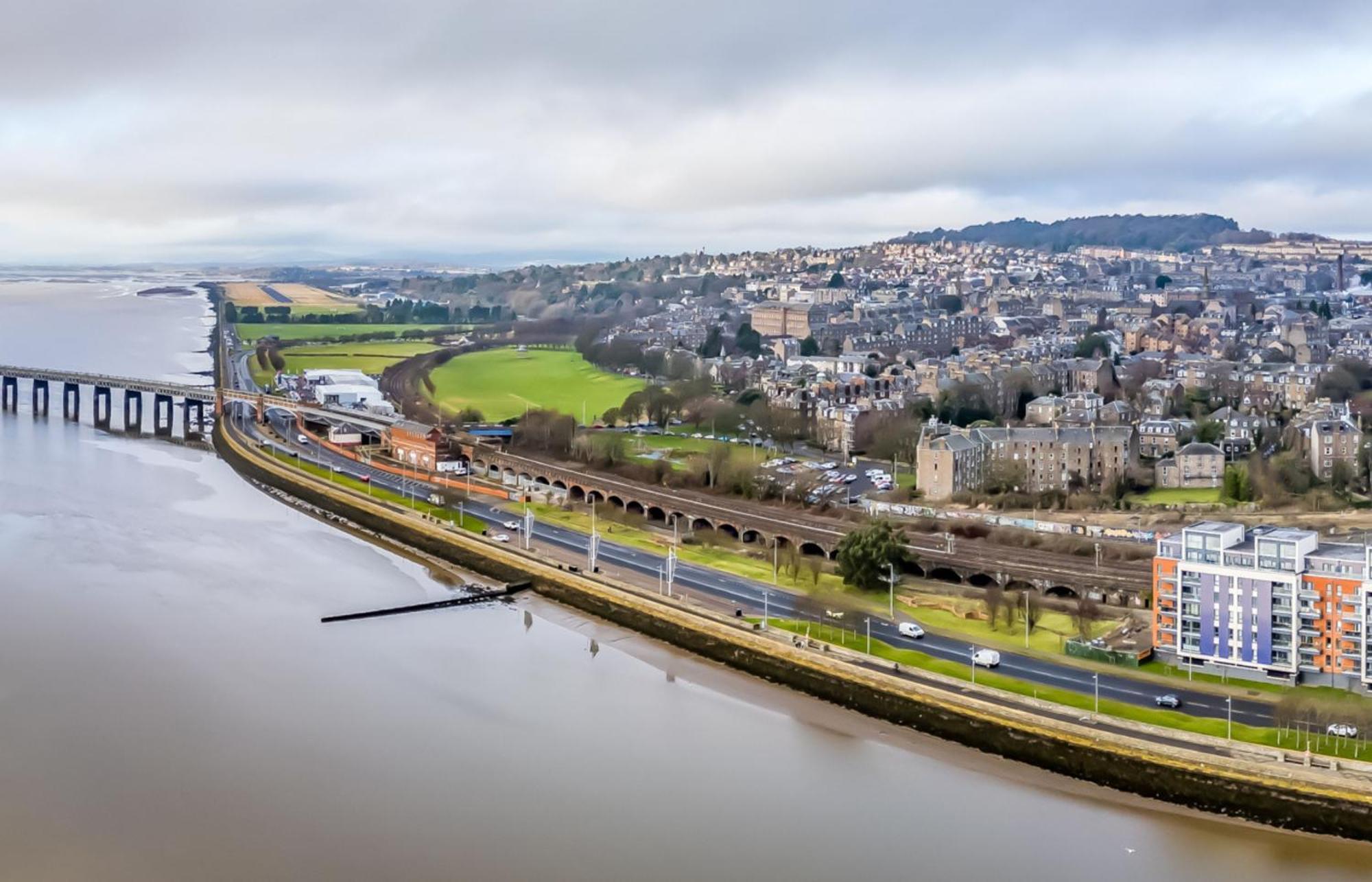 Luxe Riverside Duplex Penthouse, Amazing Views With 2 X Balcony, 3 X King Bedrooms, 2 X Bathrooms, Fully Equipped, River And City Views, Poker Table Plus Games, Free Parking, 10 Min To Uni And 5 Mins To Supermarket, Car Hire Available Poa Dundee Exterior foto